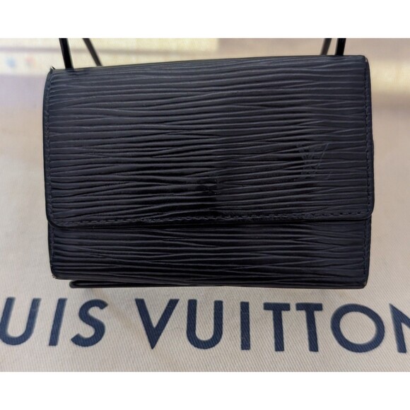 Louis Vuitton Accessories - LOUIS VUITTON Epi Leather Key Holder CA1924 Black Vintage 1994
